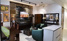 2Br Boulevard 90 Fountain View